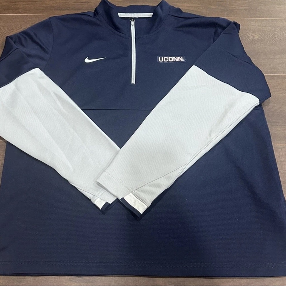 Nike UConn Official Team Issued  Blue Quarter Zipped Pullover Men’s Size L